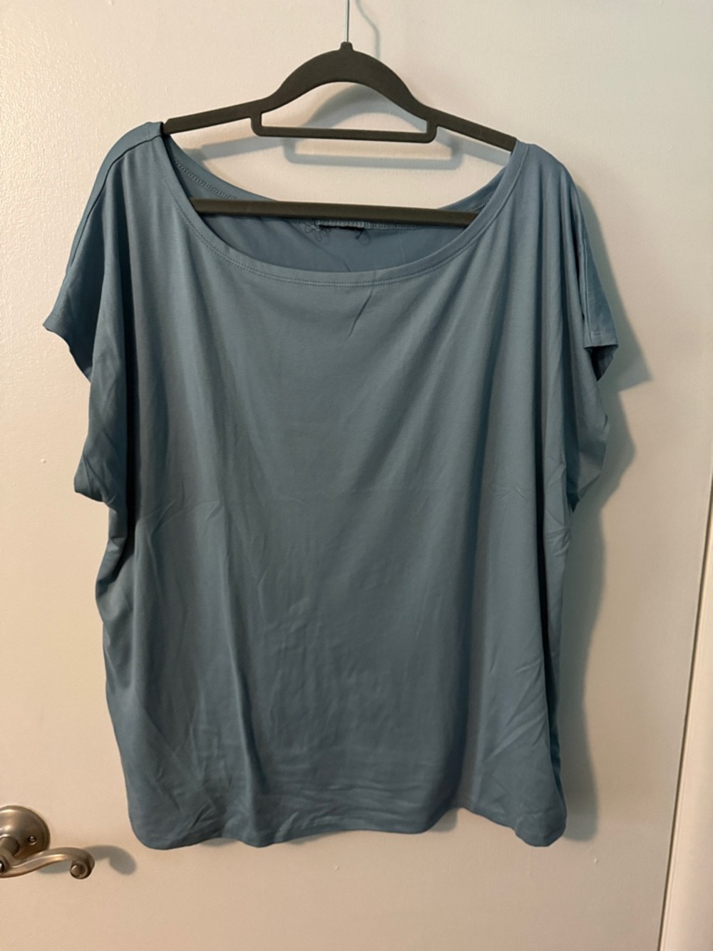 Women's Scoop Neck Short Sleeve Top - Dusty Blue